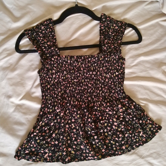 Ultra Flirt Women's New Floral Cinched V Neck Pouf Top Grey Size Medium